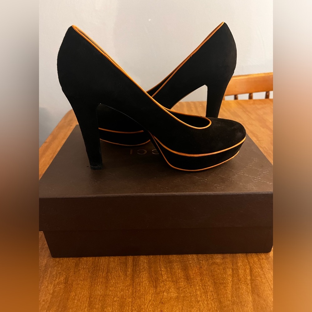 Authentic Black Gucci heels - Picture 5 of 6